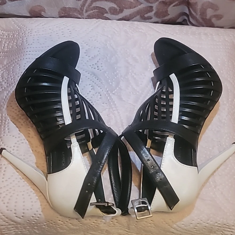 Calvin Klein Heels size 7 - Picture 6 of 6